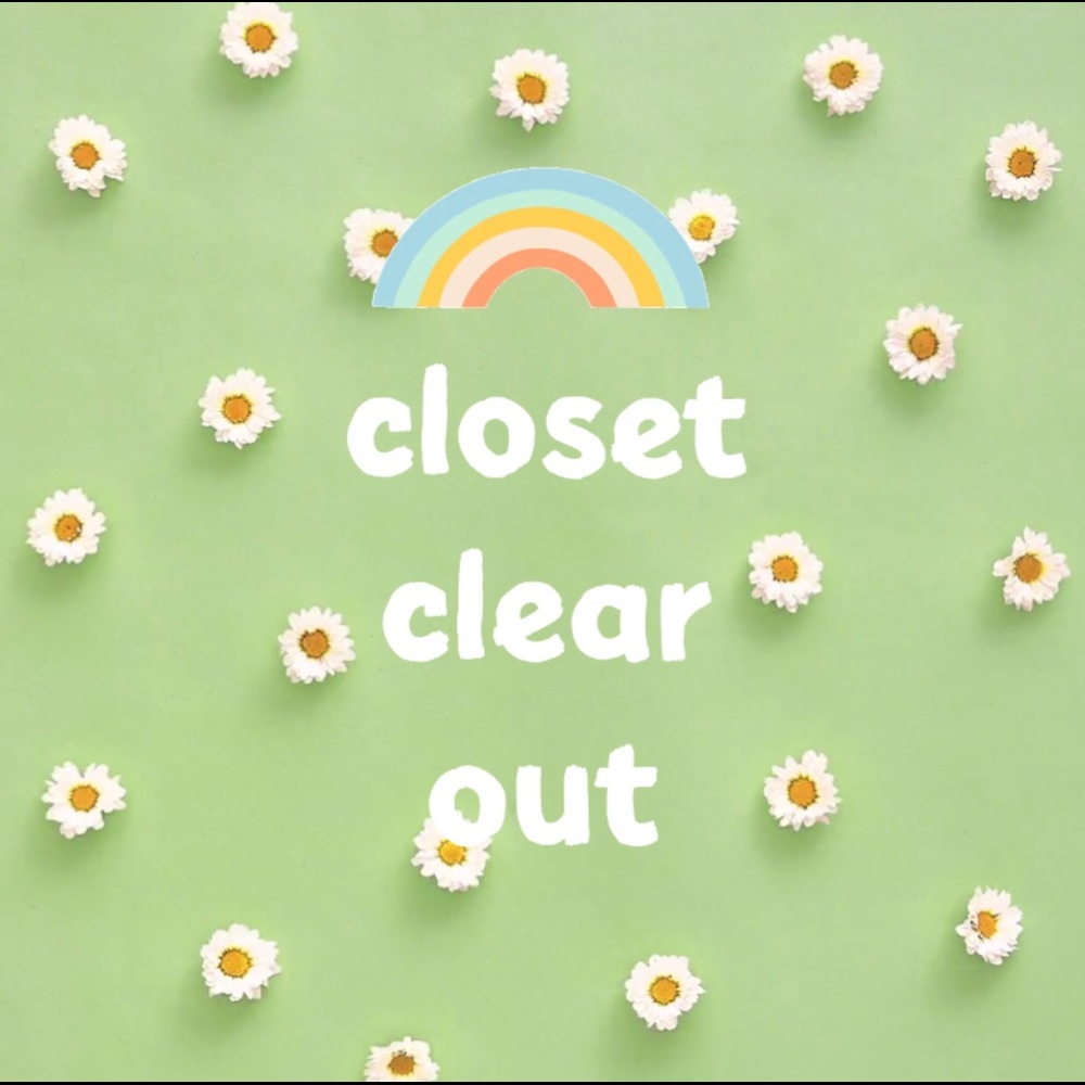 CLEAR OUT SALE! 💖